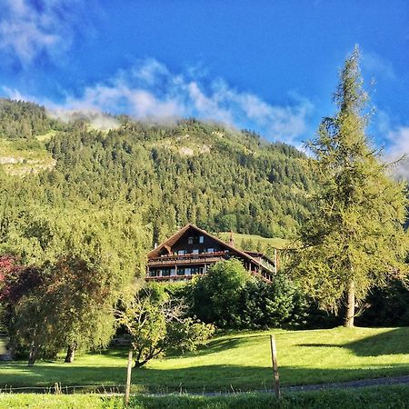 Family B&B Le Vieux Chalet Chateau-d'Oex Buitenkant foto