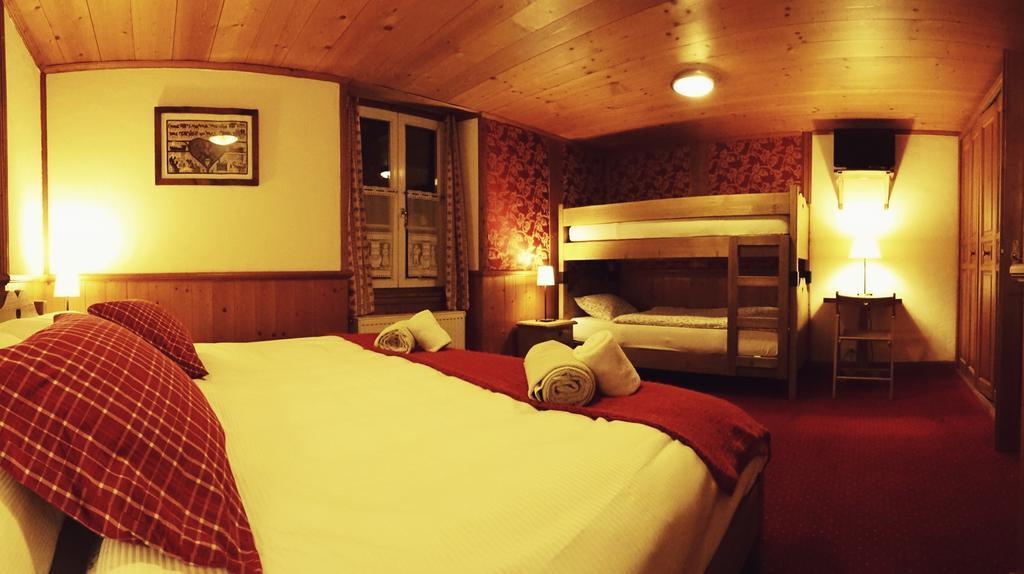Family B&B Le Vieux Chalet Chateau-d'Oex Kamer foto